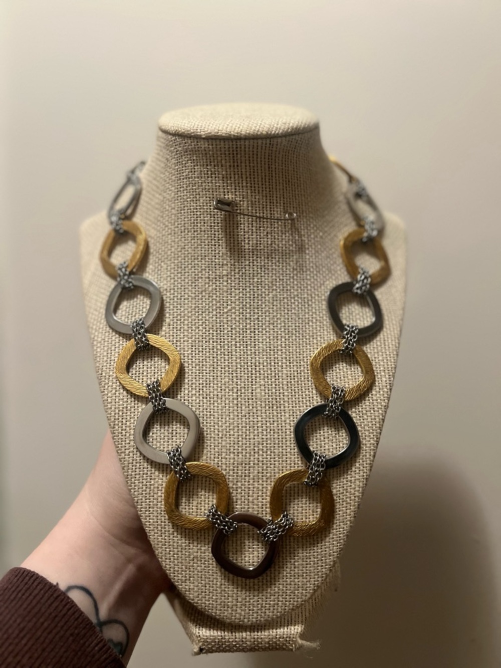 #109. Statement Necklace